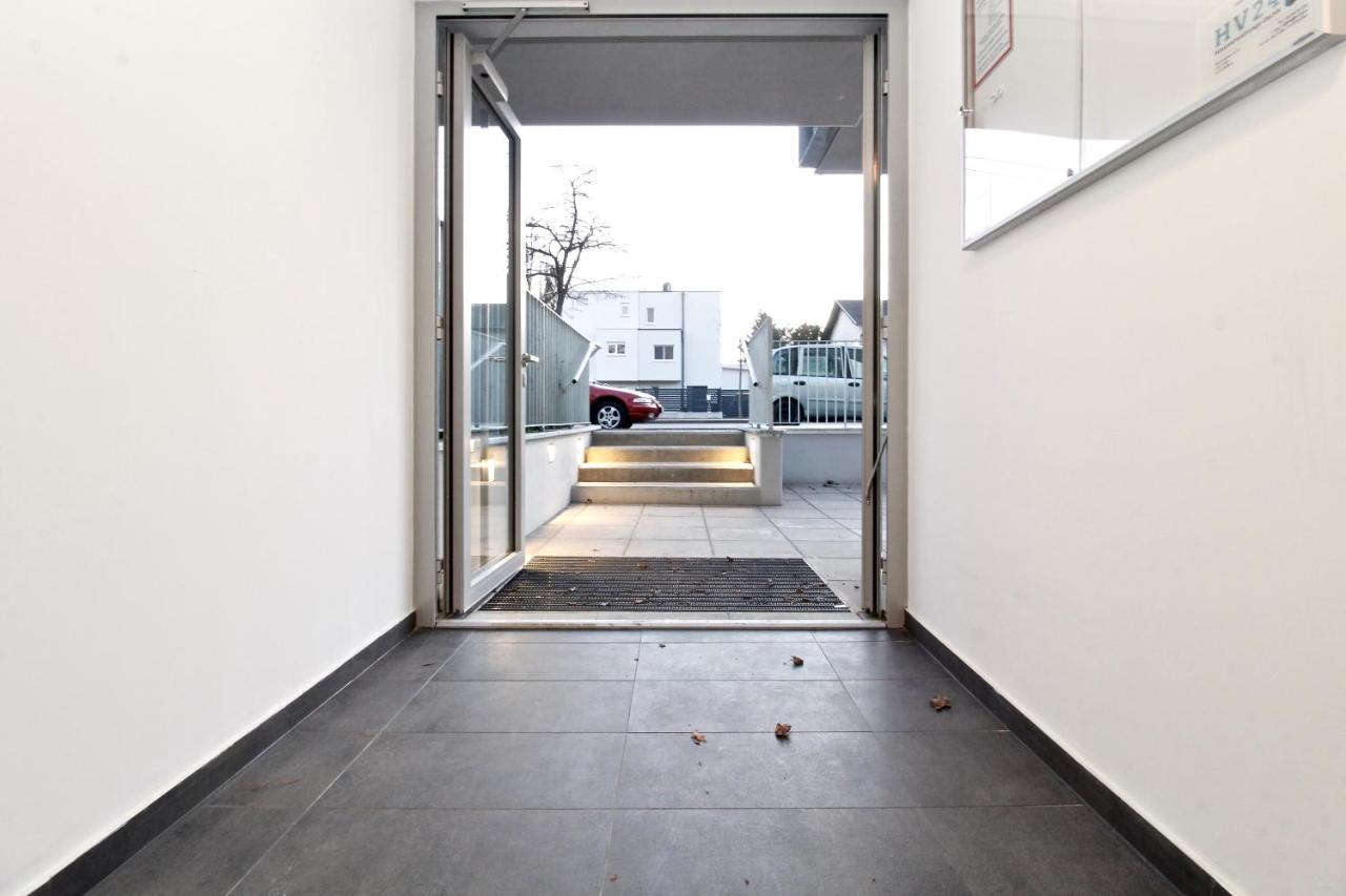 Yellow Flower Apartment With Pool - 5 Min To Lake 비엔나 외부 사진